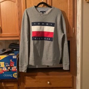 Tommy Hilfiger crewneck sweater